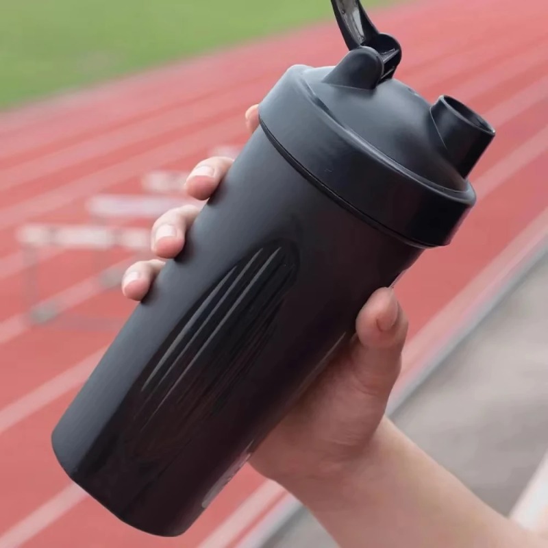 Butelka shaker 600 ml (20 oz)  – Protein Bar recenzja i cena